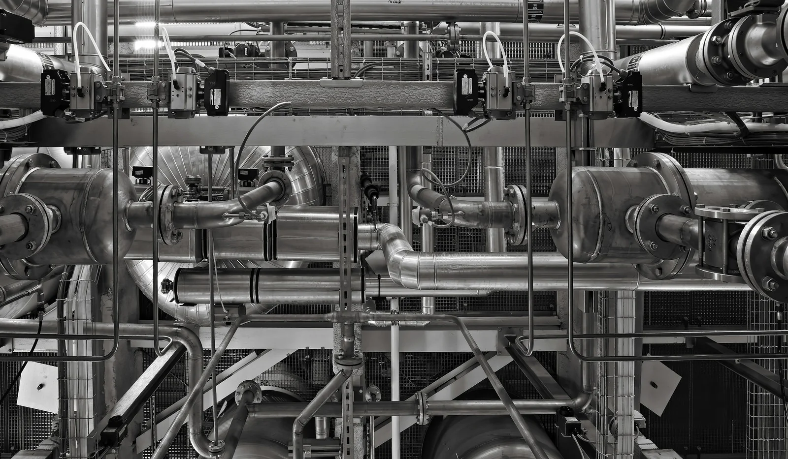 Industrial pipework and valves