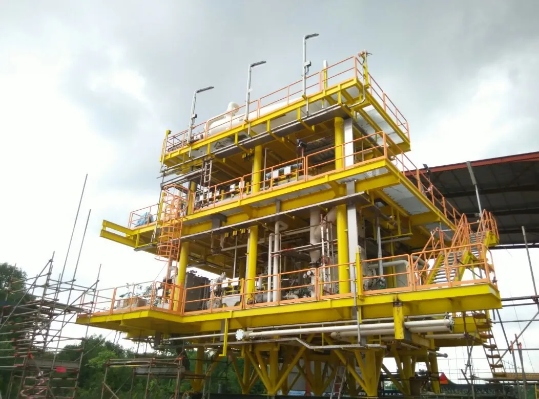 Crude stabilisation module in the fabrication yard, 2015